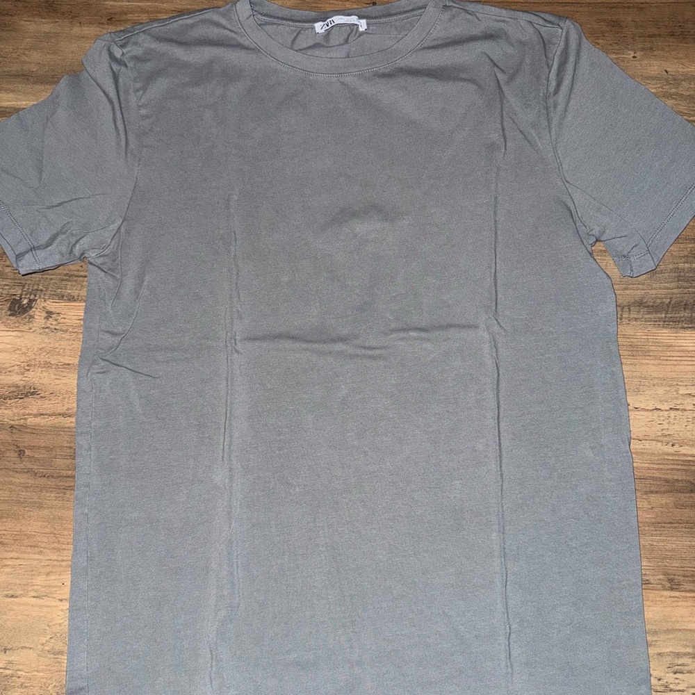 Zara Classic Gray Short Sleeve Tee